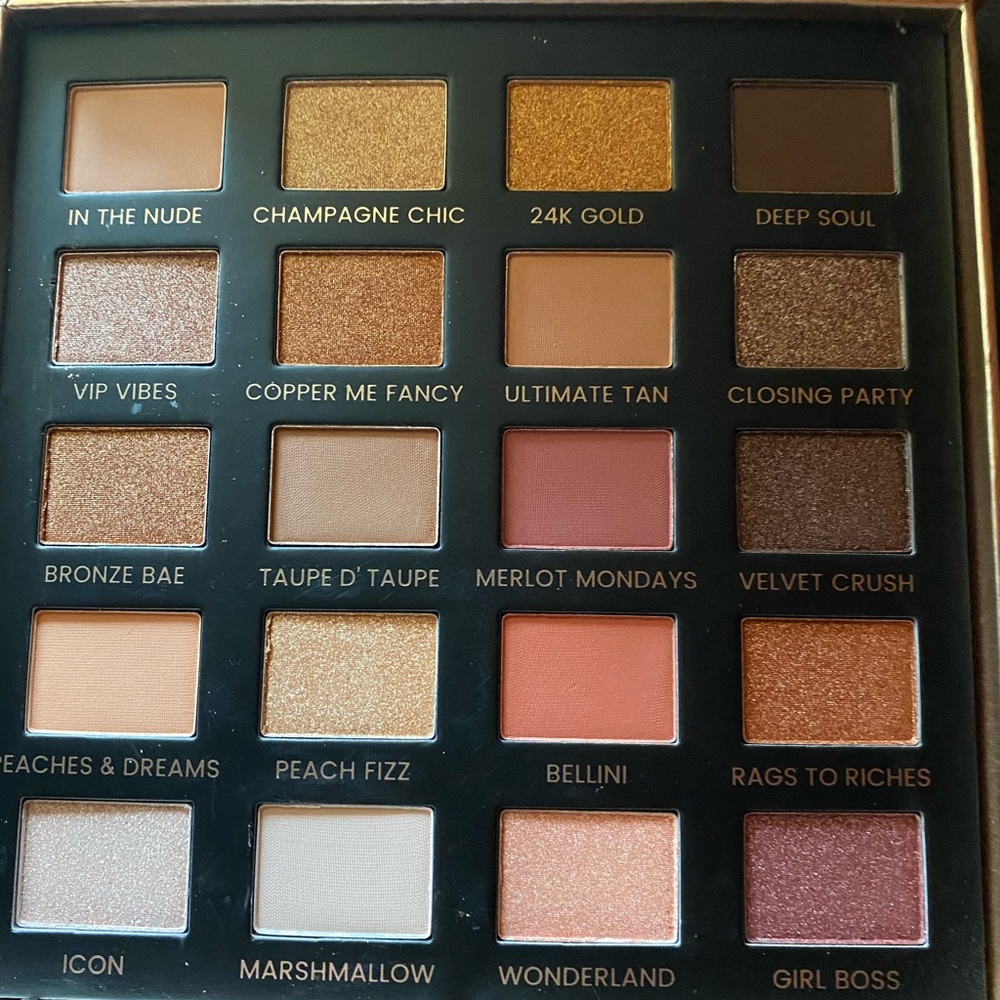 Iconic London eyeshadow pallet